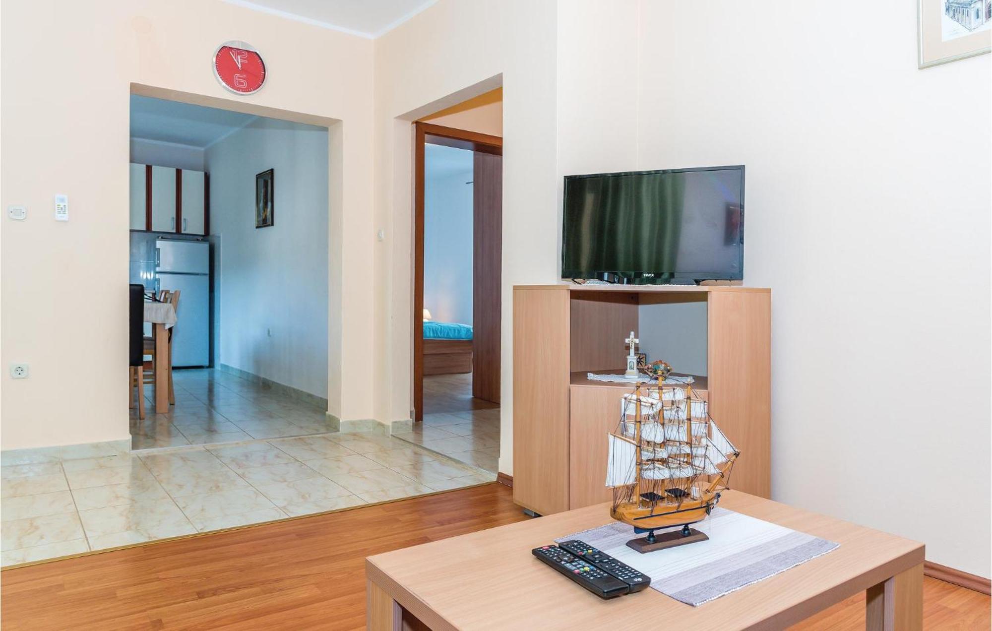 Beautiful Apartment In Raslina With Wifi Bagian luar foto