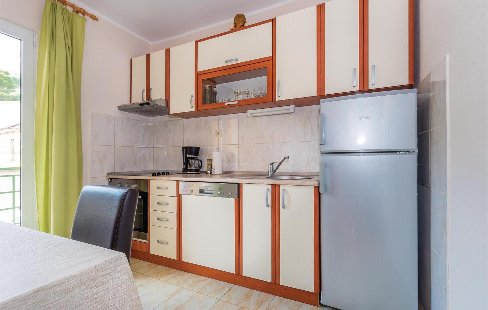 Beautiful Apartment In Raslina With Wifi Bagian luar foto