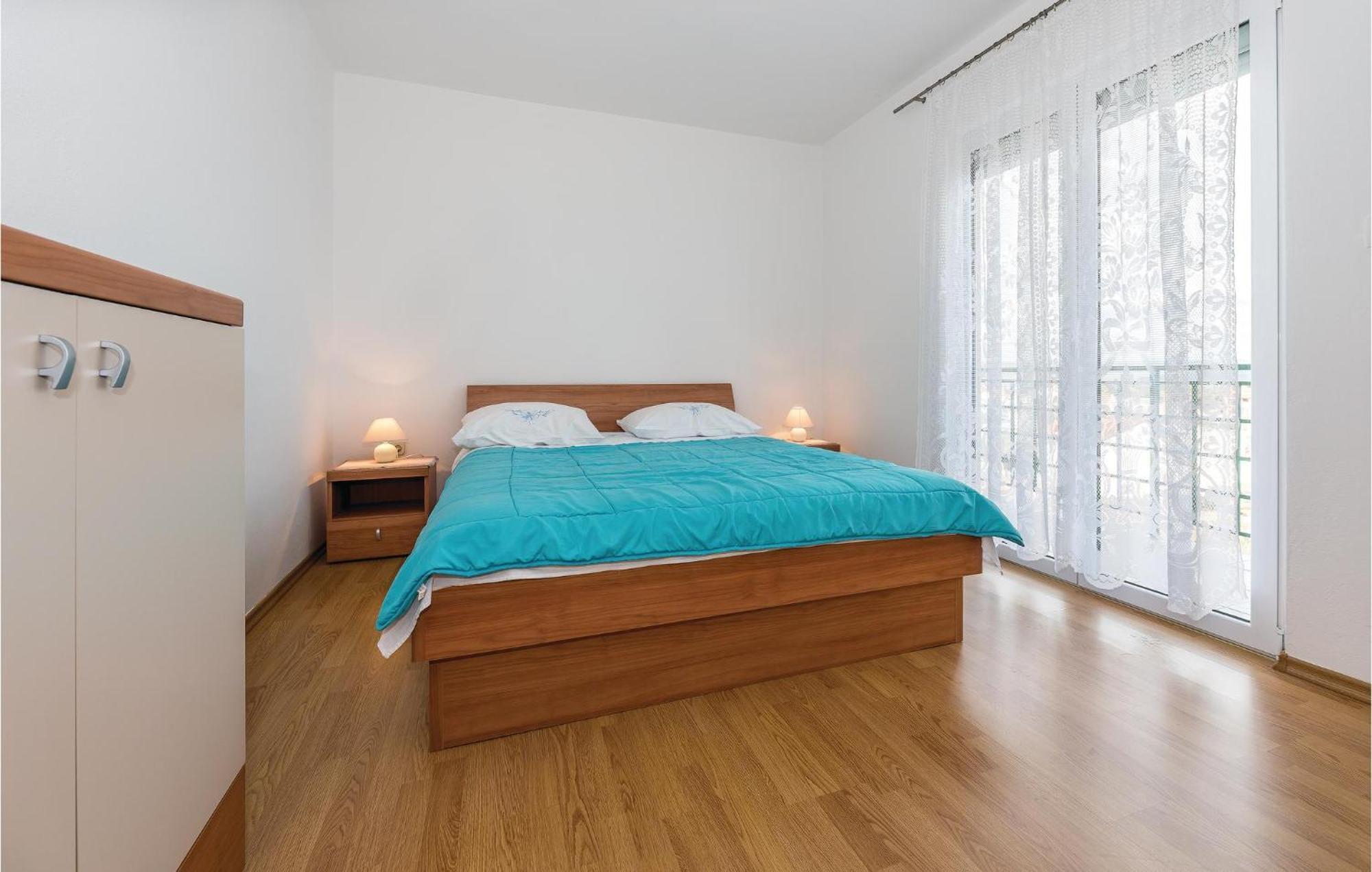 Beautiful Apartment In Raslina With Wifi Bagian luar foto